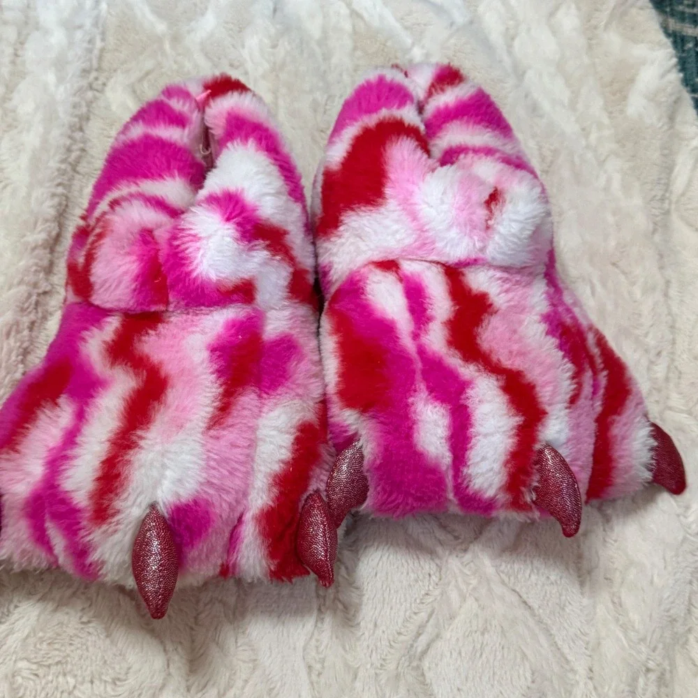Wonder Nation Kids Pink White Red Tie Dye Faux‎ Fur Paw Slippers Size 2-3